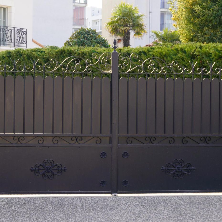 7 Fresh Colour Trends for Metal Doors and Gates in 2026