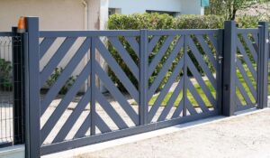 Graphite grey and silver for sleek, high-rise entrances